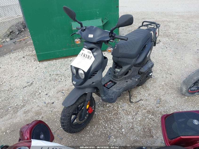 2020 GENUINE SCOOTER CO. ROUGHHOUSE auction photo 2
