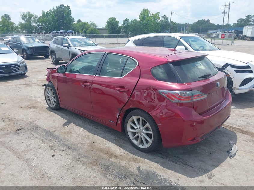 Vin: jthkd5bh6d2158221, lot: 45916240, lexus ct 200h 20133