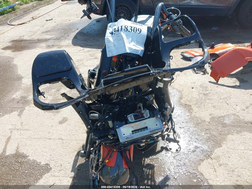 2020 Harley-Davidson Fltrxs VIN: 1HD1KTP14LB615835 Lot: 45418309