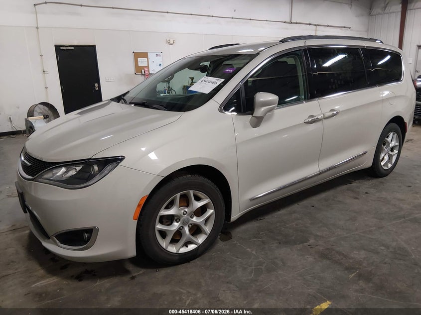 Vin: 2c4rc1eg3hr585569, lot: 45916457, chrysler pacifica touring-l plus 20172