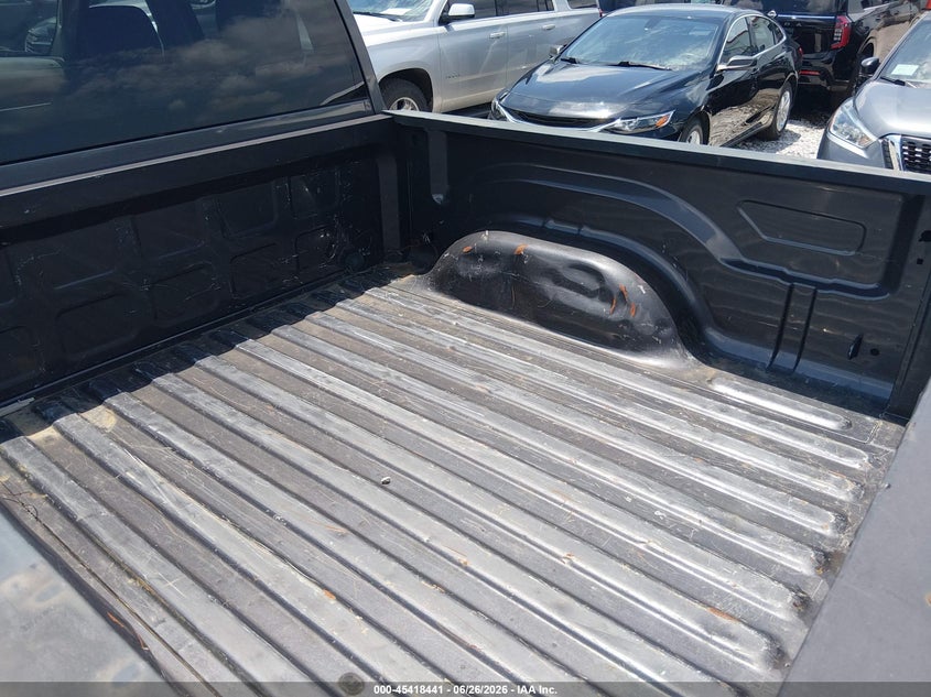 2017 RAM 1500 auction photo 6