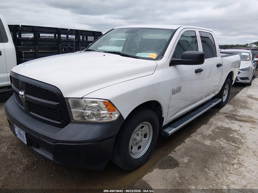 Vin: 1c6rr6kg0js298590, lot: 45916493, ram 1500 tradesman  4x2 5'7 box 20182
