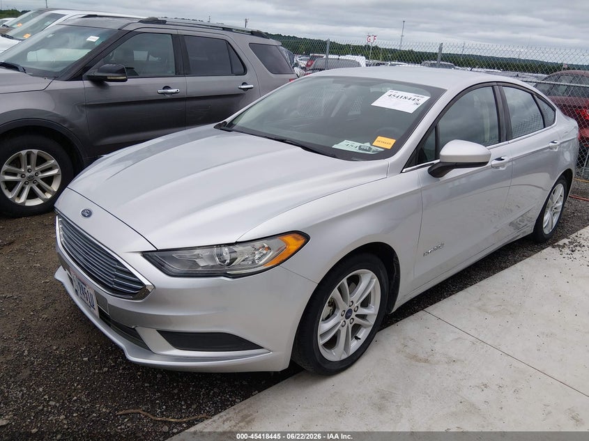 3FA6P0LU9JR111853 2018 Ford Fusion Hybrid Se photo 1