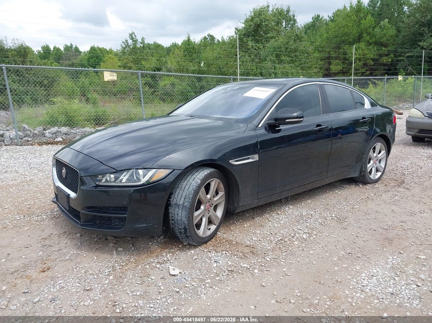 Vin: sajad4bg6ha952499, lot: 45916548, jaguar xe 25t premium 20172