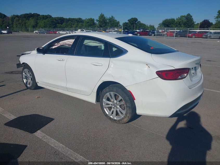 Фото 3 - CHRYSLER 200
