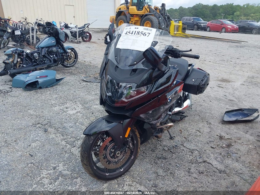 2022 BMW K1600 auction photo 2