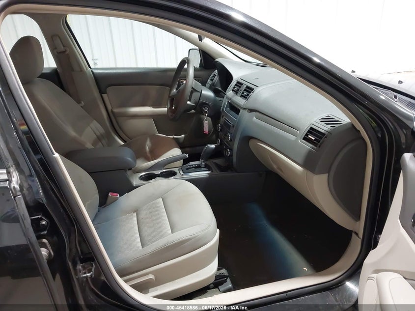 2010 FORD FUSION auction photo 5