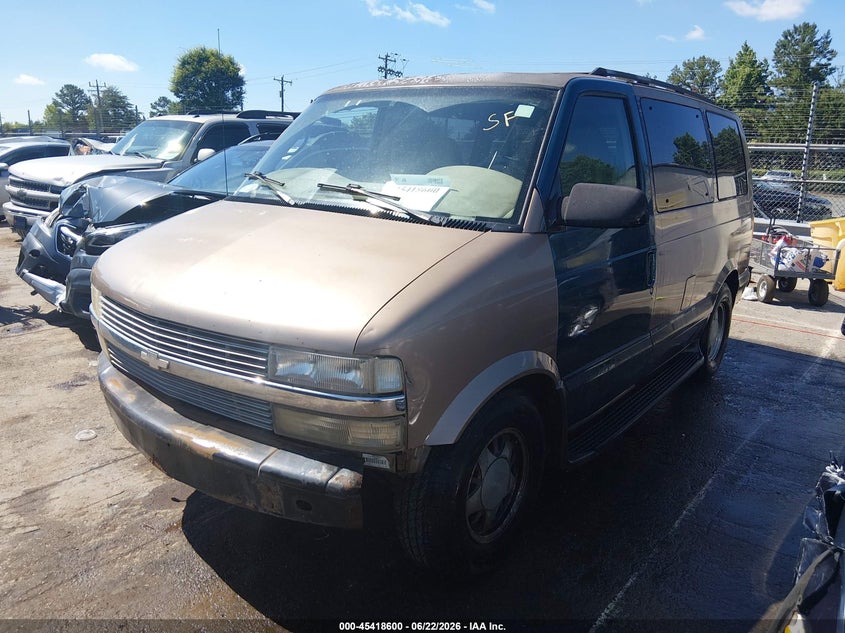 1999 CHEVROLET ASTRO PASSENGER auction photo 2