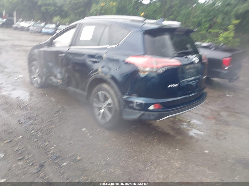 2018 TOYOTA RAV4 auction photo 3