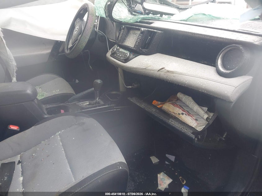 2018 TOYOTA RAV4 auction photo 5