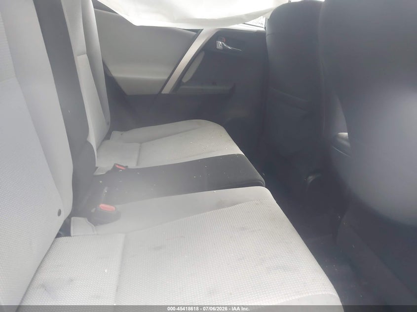 2018 TOYOTA RAV4 auction photo 8