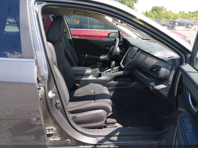 2025 SUBARU OUTBACK auction photo 5