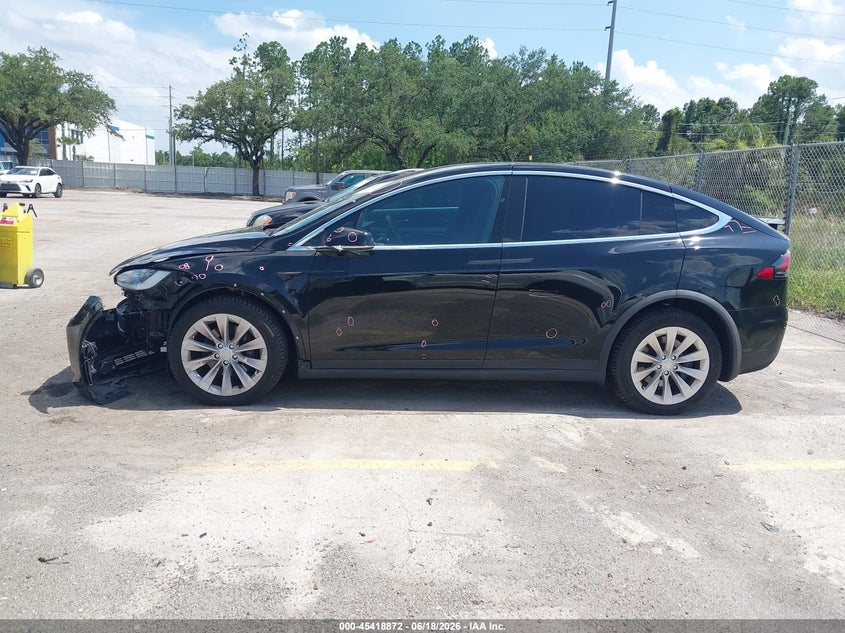 2019 Tesla Model X 100D/75D/Long Range/Standard Range VIN: 5YJXCDE24KF152794 Lot: 45418872