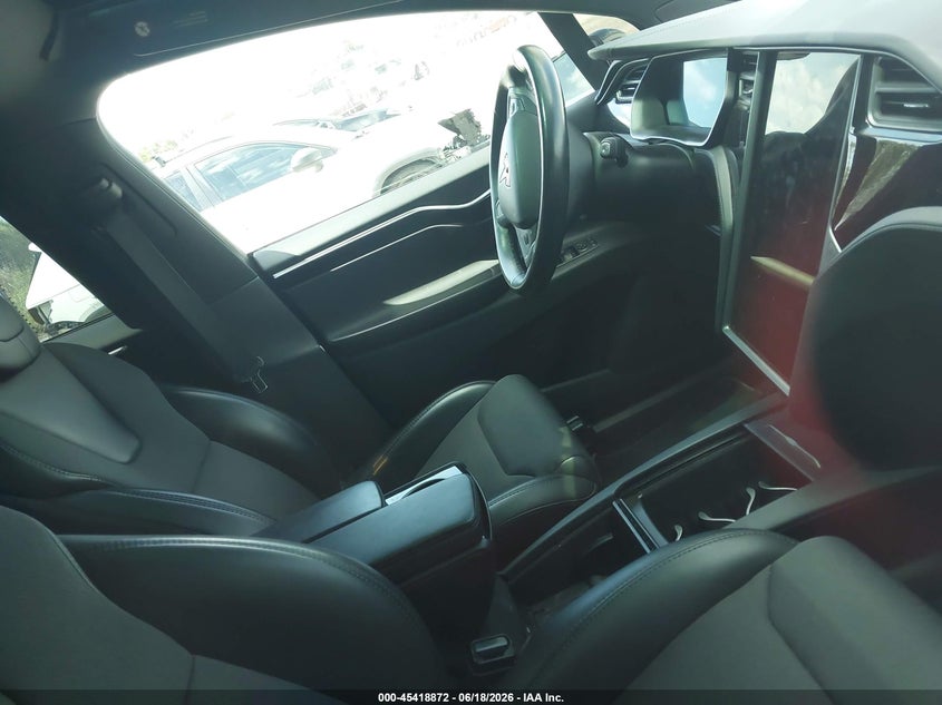 2019 Tesla Model X 100D/75D/Long Range/Standard Range VIN: 5YJXCDE24KF152794 Lot: 45418872
