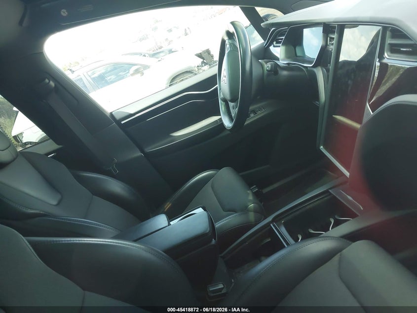 2019 Tesla Model X 100D/75D/Long Range/Standard Range VIN: 5YJXCDE24KF152794 Lot: 45418872