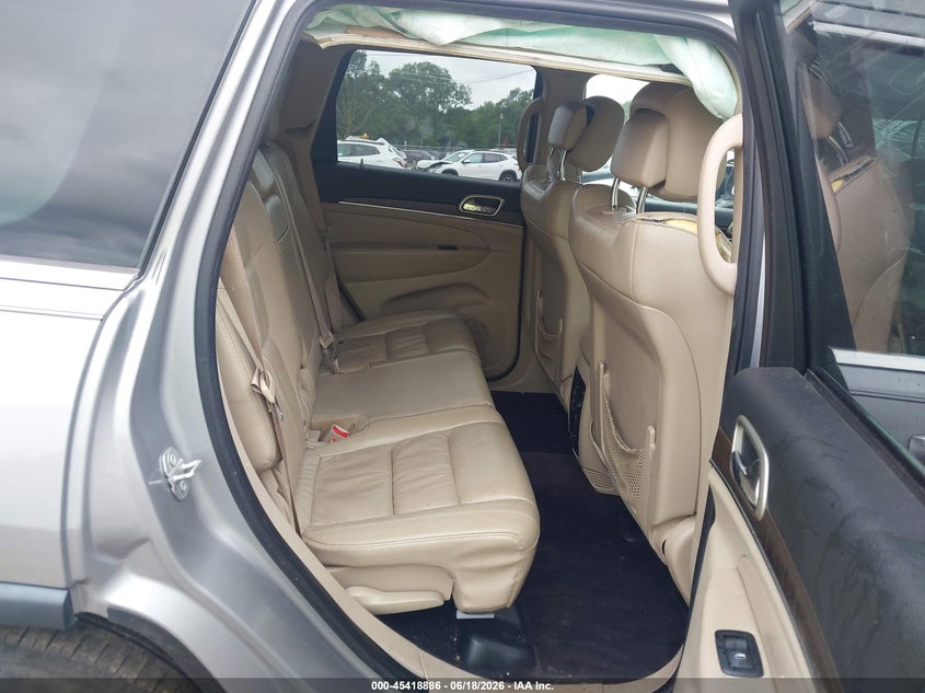 JEEP GRAND CHEROKEE - zdjęcie 8