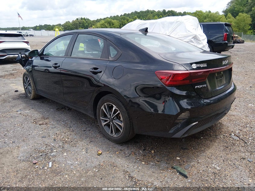 2024 KIA FORTE auction photo 3
