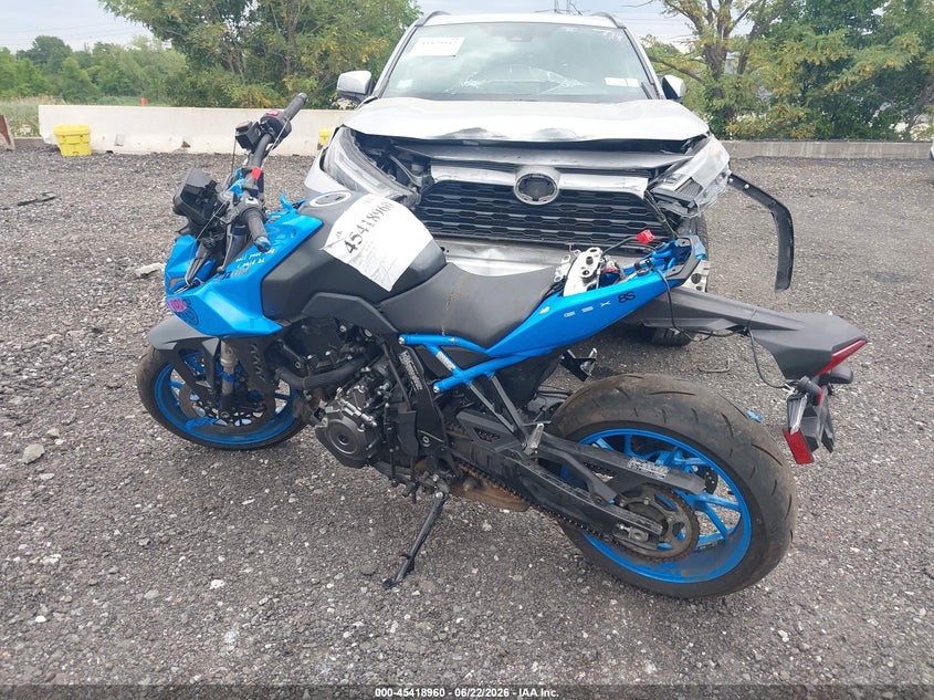 2024 Suzuki Gsx800 R VIN: JS1EM11B4R7101167 Lot: 45418960