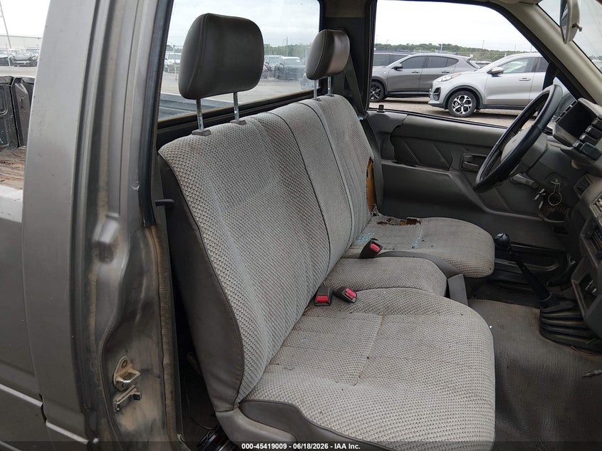 1989 Isuzu Conventional Short Bed VIN: JAACL11L2K7241952 Lot: 45419009