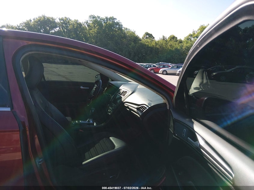 2018 FORD FUSION auction photo 5