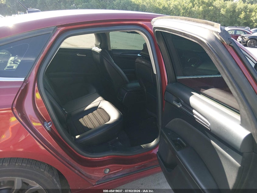 2018 FORD FUSION auction photo 8
