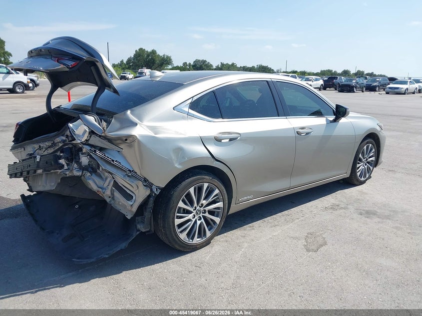2021 LEXUS ES 300H auction photo 4