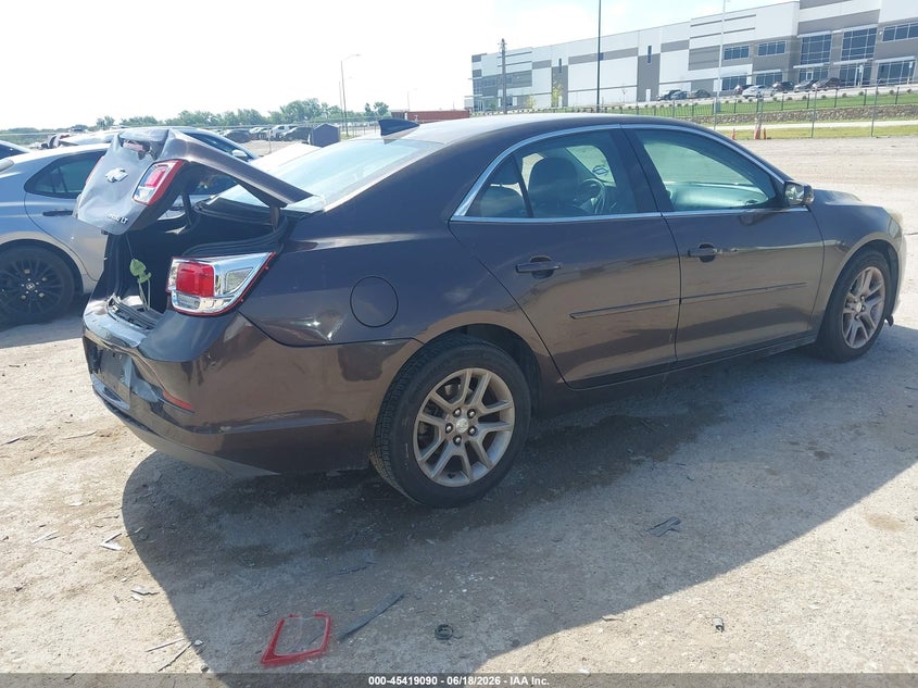 2015 CHEVROLET MALIBU auction photo 4