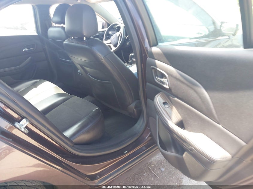 2015 CHEVROLET MALIBU auction photo 8
