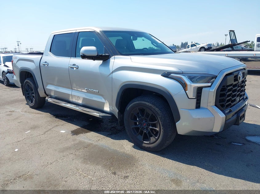 TOYOTA TUNDRA LIMITED 2022
