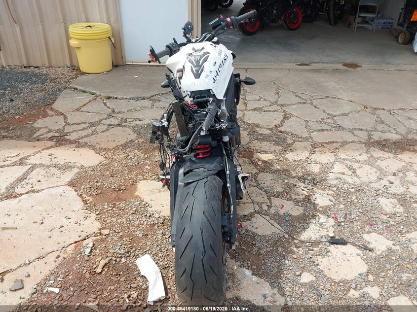 2024 TRIUMPH MOTORCYCLE STREET TRIPLE auction photo 6