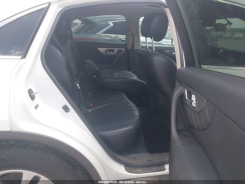 2017 INFINITI QX70 auction photo 8