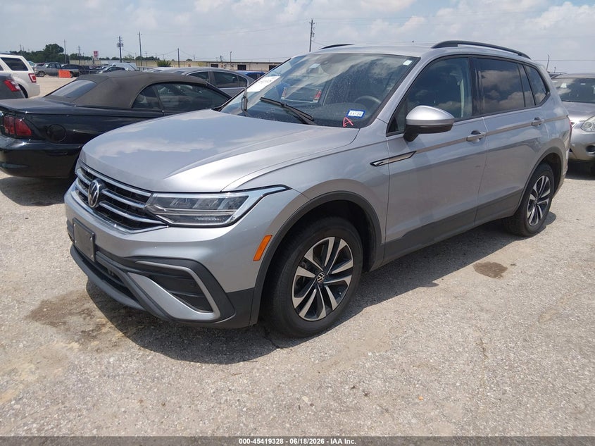 Vin: 3vvrb7ax1pm068371, lot: 45917379, volkswagen tiguan 2.0t s 20232