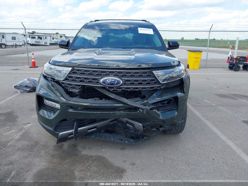 2022 FORD EXPLORER auction photo 6