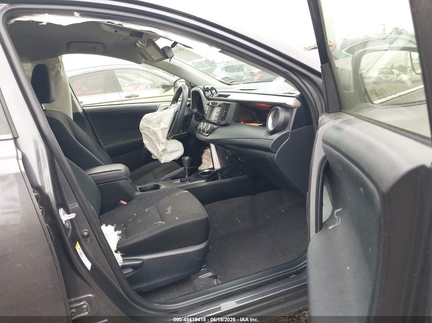 2018 TOYOTA RAV4 auction photo 5