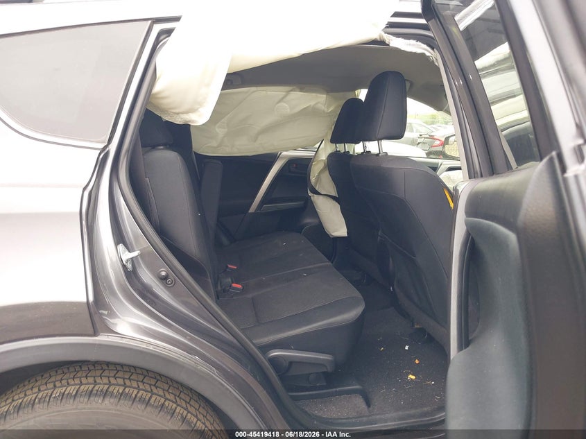 2018 TOYOTA RAV4 auction photo 8