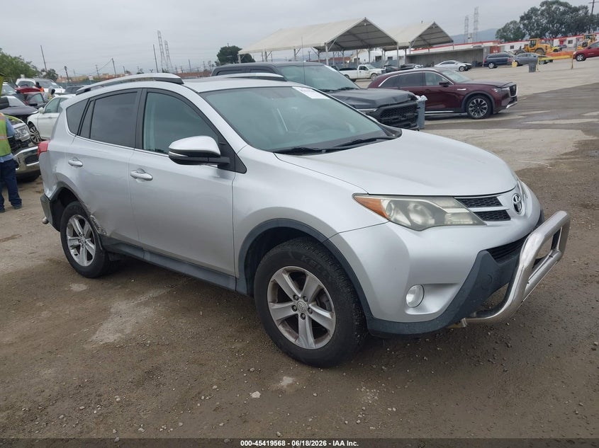 2014 TOYOTA RAV4 XLE