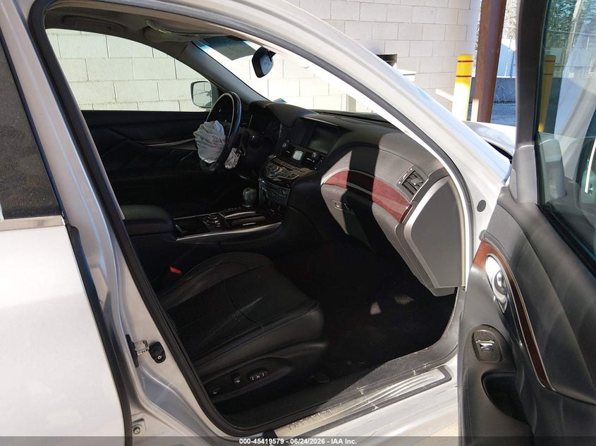 2012 INFINITI M37 auction photo 5