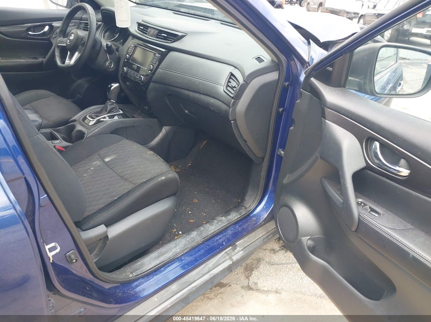2019 NISSAN ROGUE auction photo 5