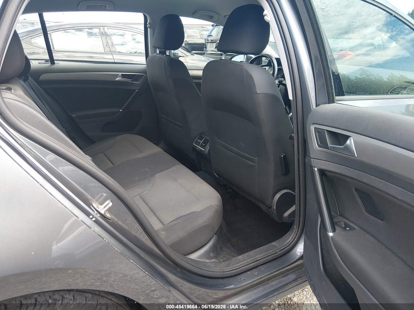 2017 VOLKSWAGEN GOLF TSI S 4-DOOR/TSI SE 4-DOOR/TSI SEL 4-DOOR/TSI WOLFSBURG EDITION 4-DOOR — Photo 18
