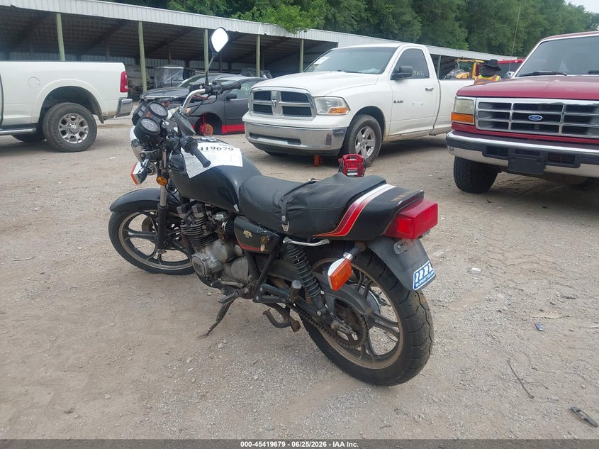 1983 YAMAHA XJ MOTO 4