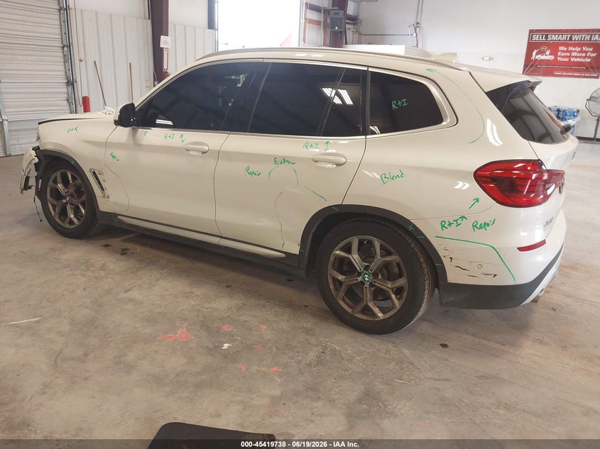 2021 BMW X3 auction photo 3