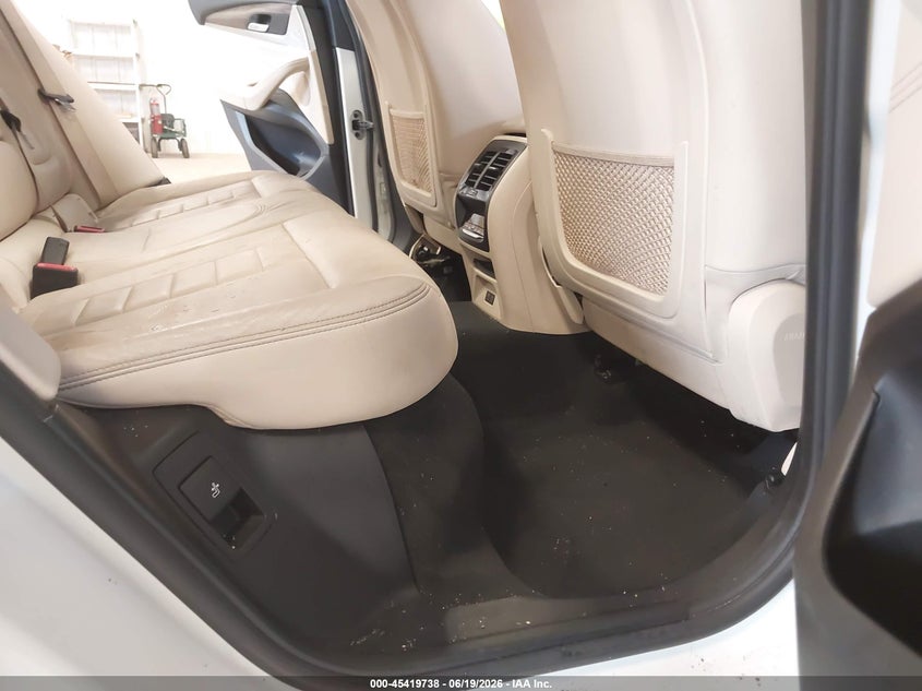 2021 BMW X3 auction photo 8