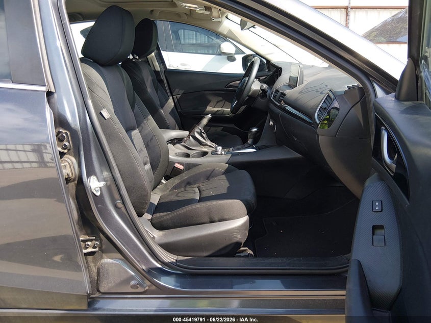 2015 MAZDA MAZDA3 auction photo 5