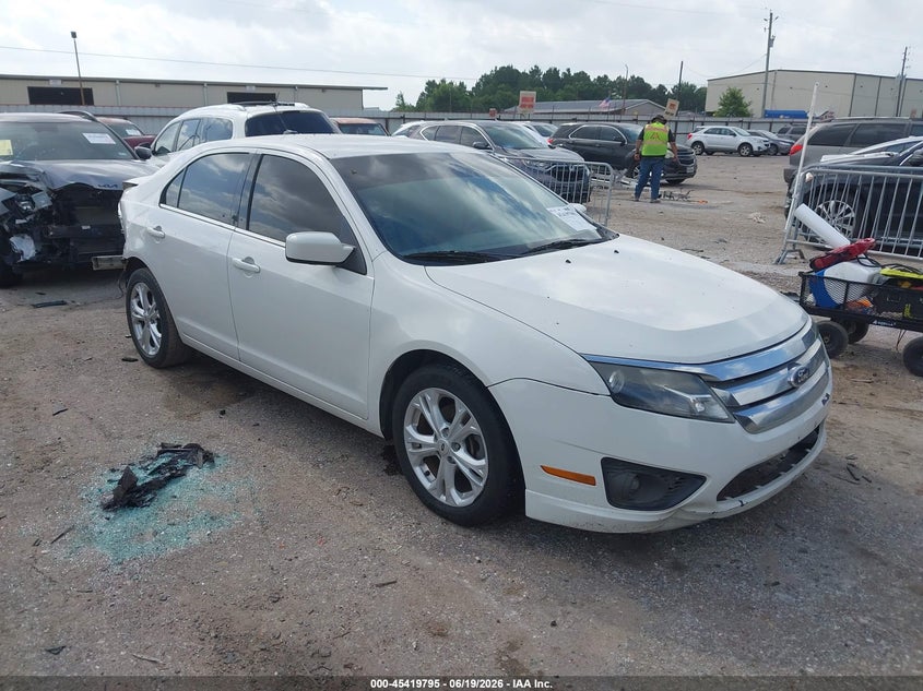 Vin: 3fahp0ha7cr444756, lot: 45917846, ford fusion se 2012 img_1