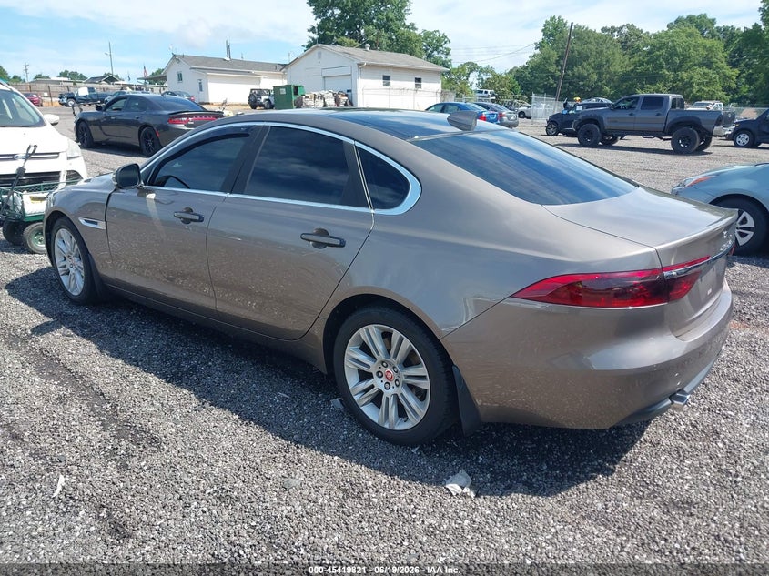 Vin: sajbd4bv5hcy35679, lot: 45917872, jaguar xf 35t premium 20173