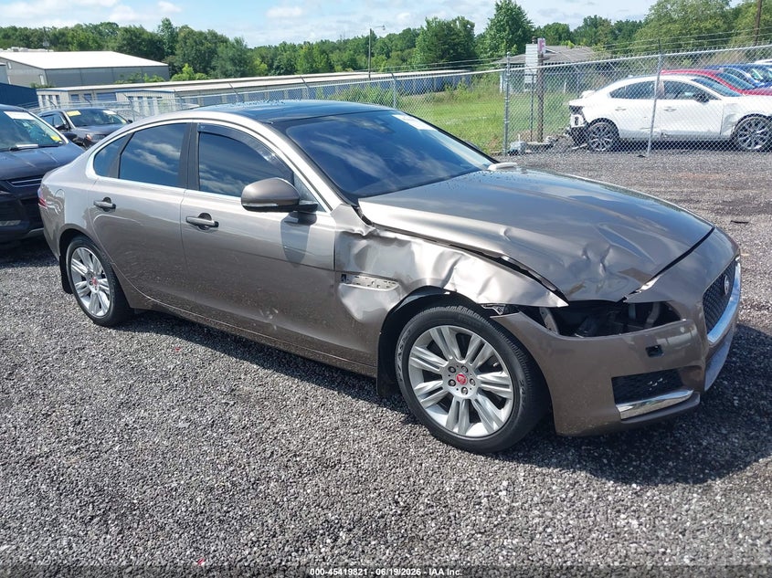 2017 JAGUAR XF auction photo 1