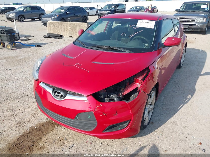 2013 Hyundai Veloster Base W/Black VIN: KMHTC6AD0DU126054 Lot: 45419881