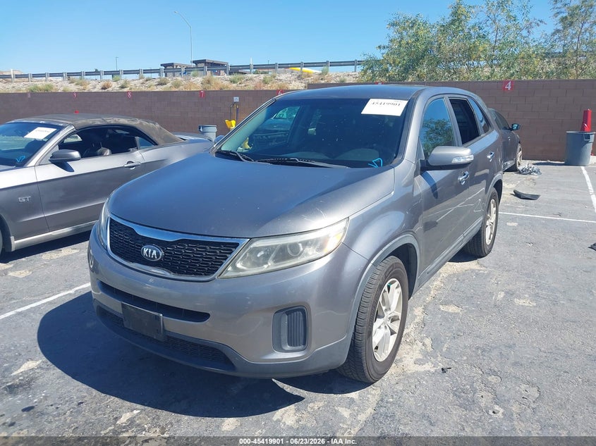 Vin: 5xykt3a6xfg592188, lot: 45917951, kia sorento lx 20152