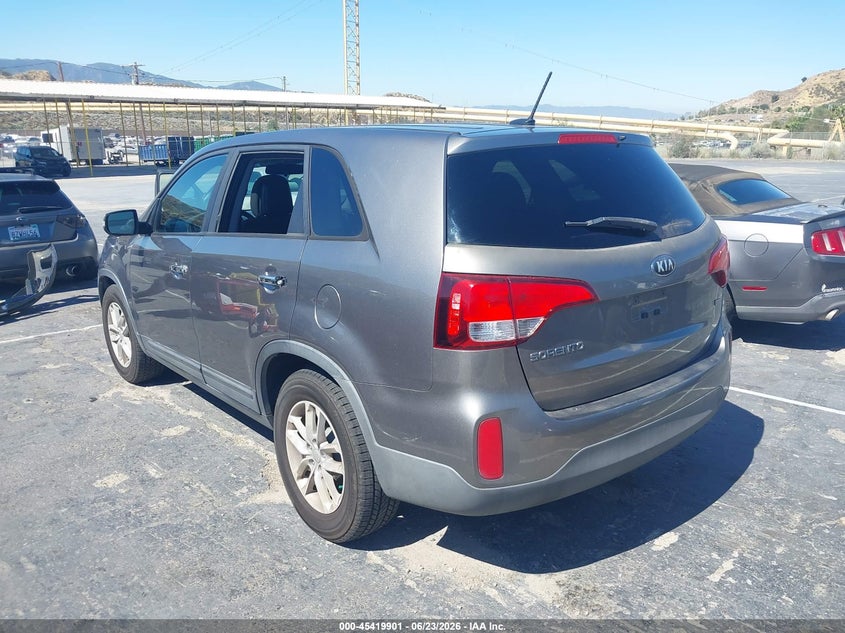 Vin: 5xykt3a6xfg592188, lot: 45917951, kia sorento lx 20153