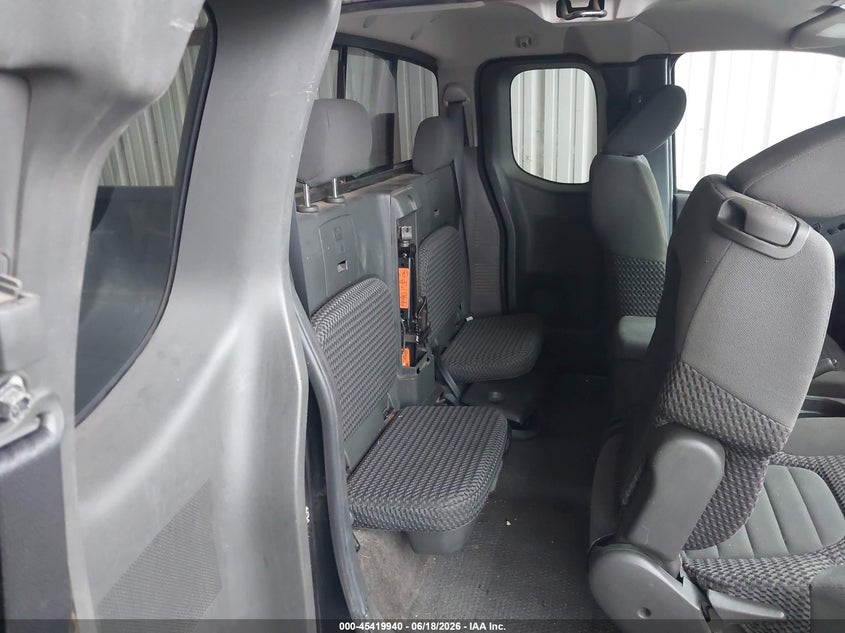 2012 NISSAN FRONTIER auction photo 8